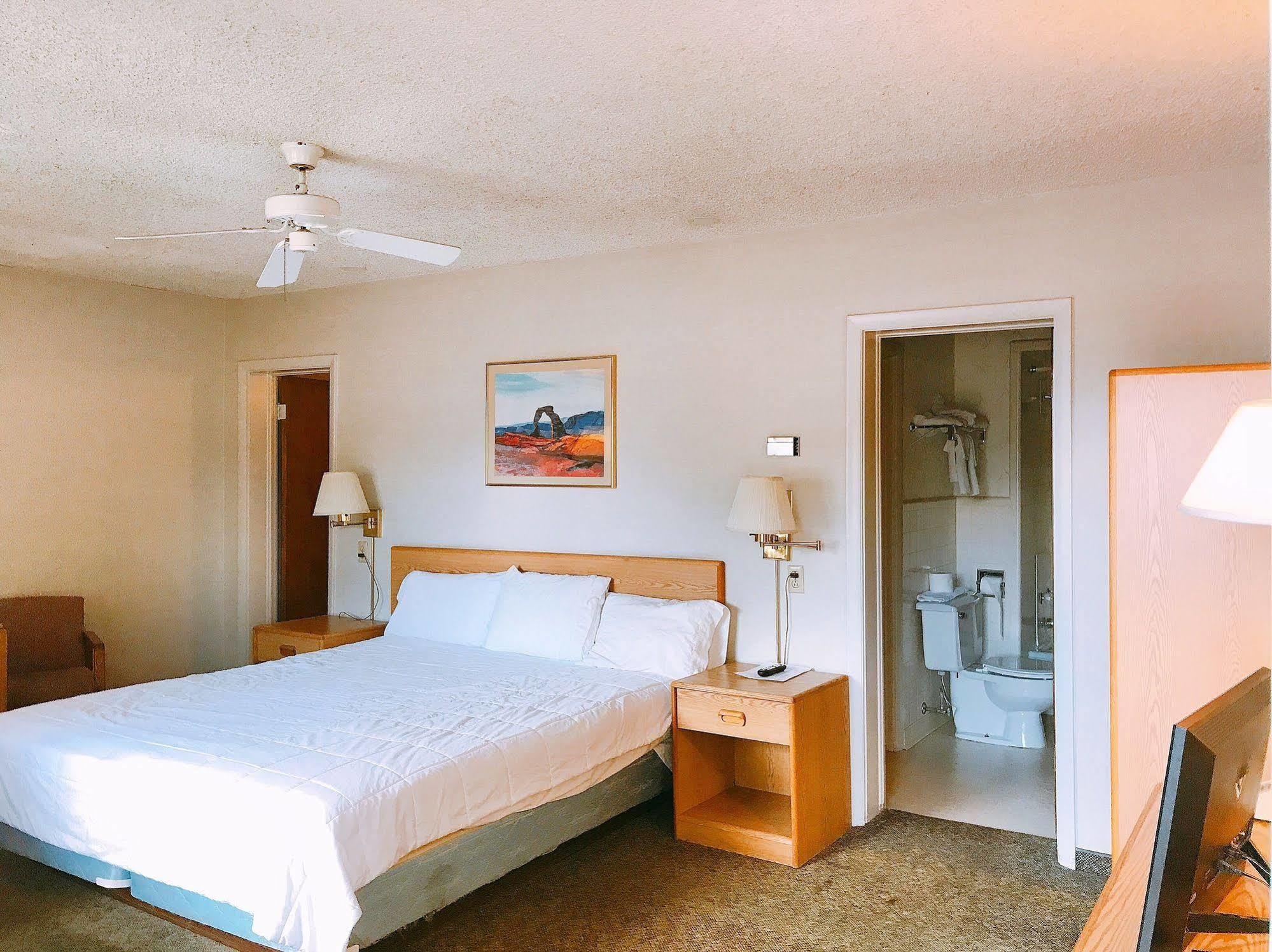 Appletree Inn Richfield Extérieur photo